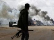 Kaddafi'nin memleketinde patlama: 100 ölü