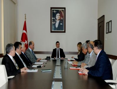 KAZıM AVCı - Balıkesir`den Van`a Yardım Eli