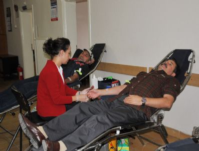 AHMET BERBEROĞLU - Bozüyüklülerden Kan Bağışı