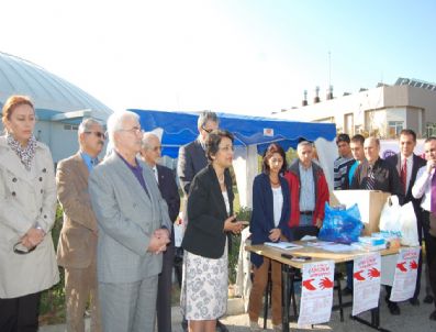 CANDEĞER YıLMAZ - Ege Üniversitesi`nden Van`a Yardım Kampanyası