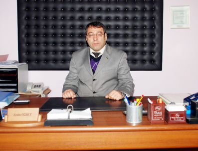 EĞITIM VE BILIM İŞGÖRENLERI SENDIKASı - Eğitim İş Kars Şube Başkanı Ersin Özbey;