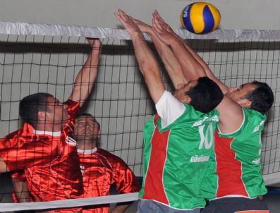 Gümüşhane’de Kurumlararası Voleybol Müsabakaları Başladı