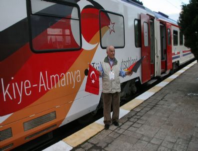 Gurbet Treni, 50 Yıl Aradan Sonra Yeniden Kapıkule`den Geçti