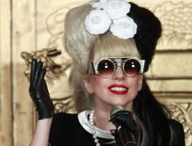 TAYLOR KINNEY - Lady Gaga, aşk çıkmazında!