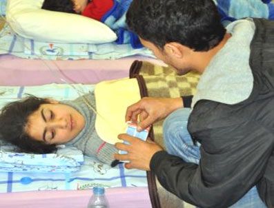 Kendisi enkazdan kurtuldu ama...