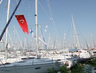 Vanlı Depremzedeler İçin Tekne Rallisi Yapılacak