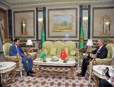 BERDIMUHAMEDOV - Çağlayan’dan, Türkmen Lider Berdimuhamedov’a ``20.yıl Büyük Kalkınma Ödülü``