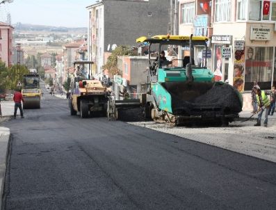 GAZI ŞAHIN - Elmadağ`da Asfalt Seferberliği Devam Ediyor