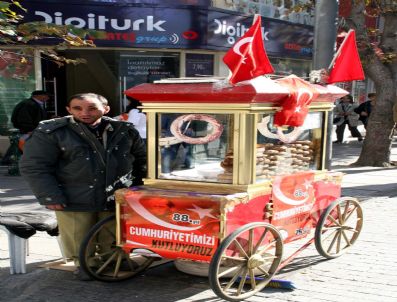 ZİYA PAŞA - Eskişehirli Simitçi Şehitler ve Depremzedeler İçin Mevlit Okuttu