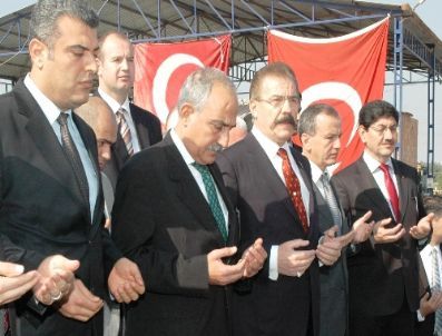 Hayırseverlerin Yaptıracağı Okulun Temeli Atıldı