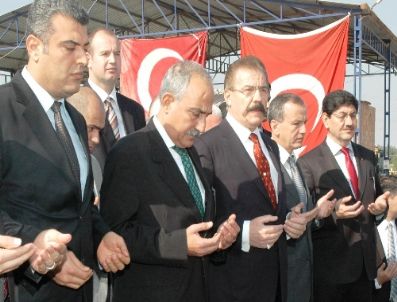 OSMANIYE VALISI - Hayırseverlerin Yaptıracağı Okulun Temeli Atıldı