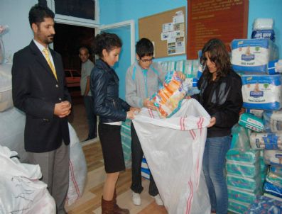 YÜKSEL ÇELIK - Kardof`tan Van`a Yardım