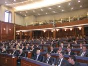 Kosova Meclisi 'kuzey'deki Problemin Çözümü İçin Toplandı