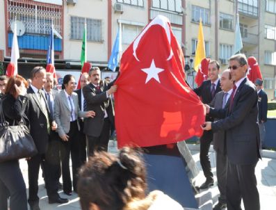 BILGE KAĞAN - Nazilli’de Türk Büyükleri Büstü Açıldı