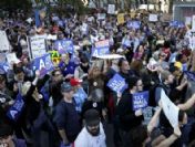 Wall Street protestocuları California'da polisle çatıştı