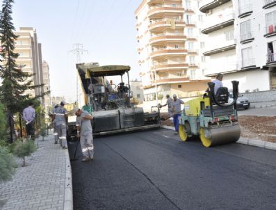 Yeni Açılan Yollar Asfaltlanıyor