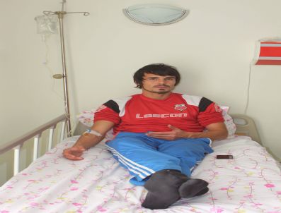 KıRıKKALESPOR - 26 Futbolcu ve Antrenör Yedikleri Yemekten Zehirlendi