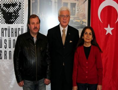 AZMI KERMAN - Add Eskişehir Şube Başkanı Dr. Azmi Kerman: