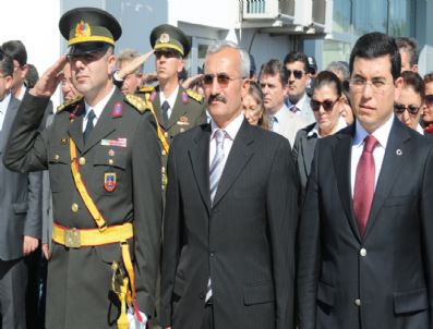 ALI ŞANLıER - Afyonkarahisar`dan Van`a Yardım