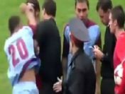 Hakeme yumruk attı futbolu bıraktı