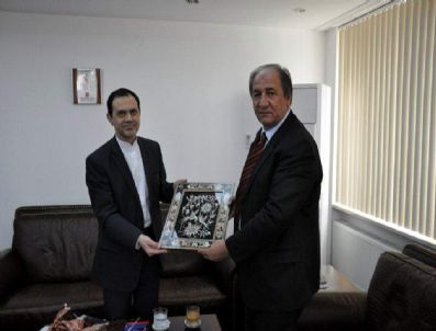 KARS VALISI - İran Başkonsolosu Vali Ahmet Kara’yı Makamında Ziyaret Etti
