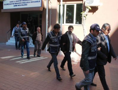 İzmir`de Yapı Denetim Firmalarına Operasyon: 25 Kişi Gözaltında (2)