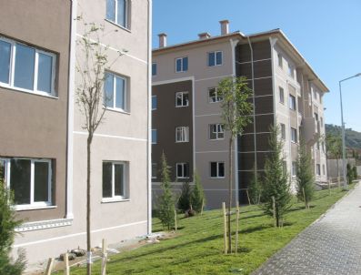 Simav`daki Toki Konutları Deprem Yönetmeliği`ne Uygun Yapılıyor