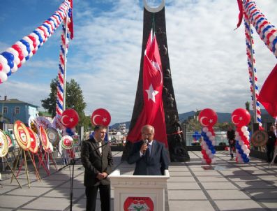 BURHAN TAKıR - Tirebolu’da Atatürk Anıtı ve Cumhuriyet Meydanı Açılışı Yapıldı