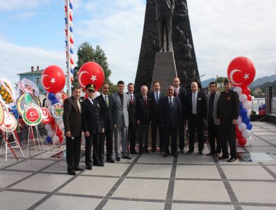 BURHAN TAKıR - Tirebolu’da Atatürk Anıtı ve Cumhuriyet Meydanı Açılışı