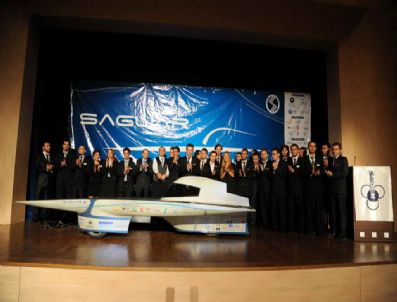 CAMBRIDGE - Türk Güneş Arabaları Çölü Geçemedi