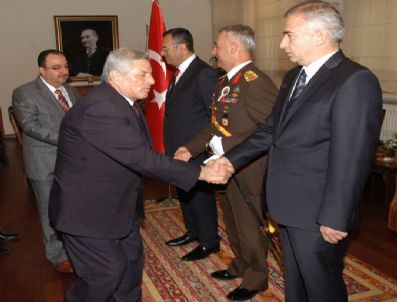 ATILLA ÇıNAR - Denizli`de Cumhuriyet Bayramı Tebrikat Töreni Düzenlendi