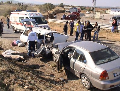 Eşme’de Trafik Kazası Bir Ölü İki Yaralı