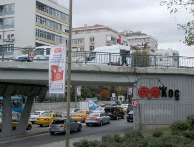 AKMERKEZ - Etiler Koç Köprüsü Üstünde Bomba Alarmı