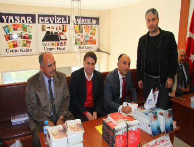 Gaziantepli Yazar ve Şairler Kitaplarını İmzaladı