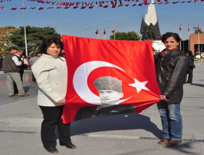 HASAN ÖREN - Manisa Chp`den Yürüyüşlü Protesto