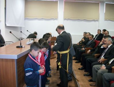 AHMET CENGIZ - Vali Cengiz , 29 Ekim Bayramı Kutlama Tebriklerini Kabul Etti
