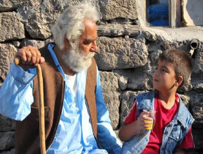 YAVUZ BİNGÖL - Altın Portakal`da Özel Gösterimler