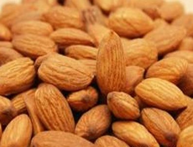Günde 15 Çiğ Badem Zayıflatıyor