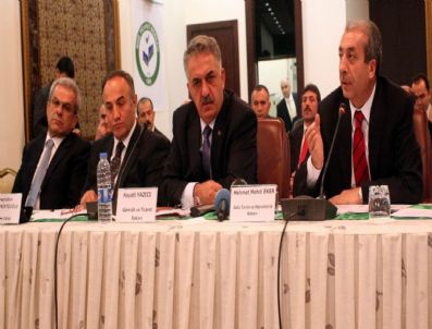 RIZE TICARET BORSASı - Çayın Sorunları Toplantısı