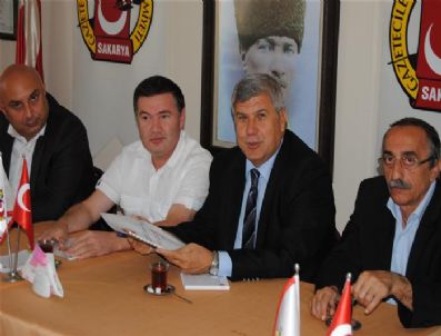 YAŞAR ERDEM - Chp İzmir Milletvekili Susam’dan Sakarya Gazeteciler Cemiyetine Ziyaret