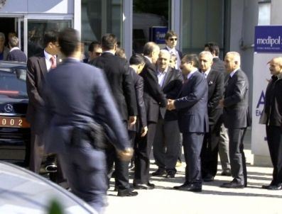 Erdoğan, Güney Afrika Ziyareti Öncesi Annesini Ziyaret Etti