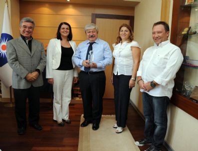 MUĞLA BELEDIYESI - Güneşev`e Çevre Ödülü