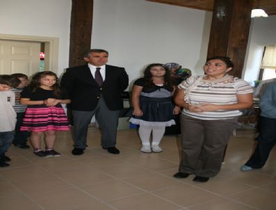 Minik Eller Deklanşörde