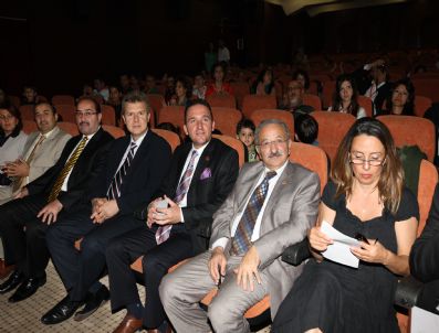 İBN-İ SİNA - Tiyatro Festivali `güliver` İle Başladı
