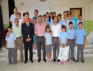 Toroslar`da 5 Bin Öğrenciye Kırtasiye Yardımı