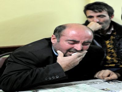 Astsubay Oğlunu Kaybeden Baba Gözyaşlarını Tutamadı