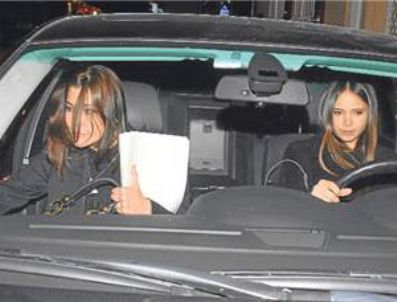 DENİZ AKKAYA - Yorulmazer'le ilgili sorulara yanıt vermedi