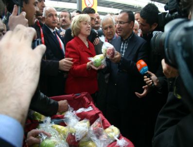 SERMİN BALIK - Göç Treni İle Münih Garı Tarihi Bir Gün Yaşadı