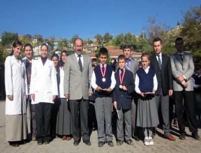 Okullar Arası Satranç Turnuvasının İl Birincisi Dodurga`dan