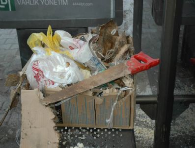 CEVAT YURDAKUL - Şüpheli Paketten `testere` Çıktı